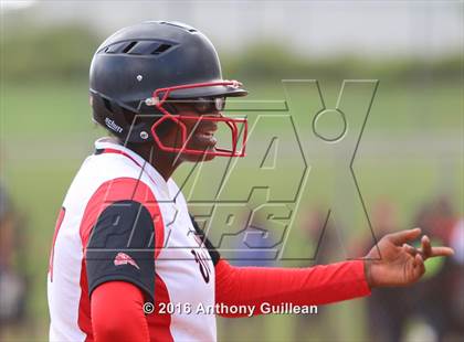 Thumbnail 2 in Vaughn vs. View Park (CIF LA City Section D4 Final) photogallery.