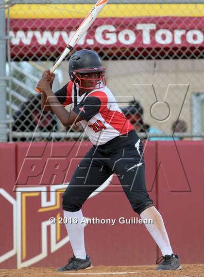 Thumbnail 3 in Vaughn vs. View Park (CIF LA City Section D4 Final) photogallery.
