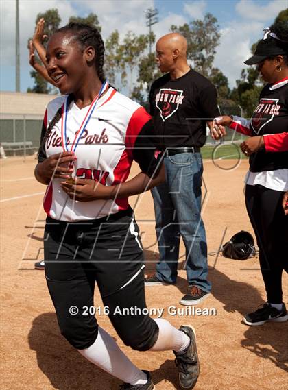 Thumbnail 2 in Vaughn vs. View Park (CIF LA City Section D4 Final) photogallery.