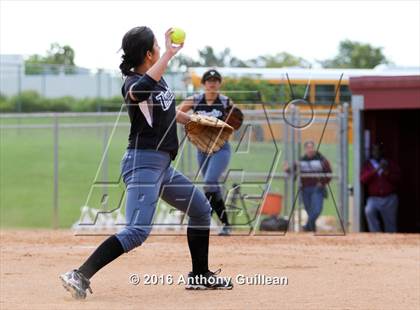 Thumbnail 1 in Vaughn vs. View Park (CIF LA City Section D4 Final) photogallery.