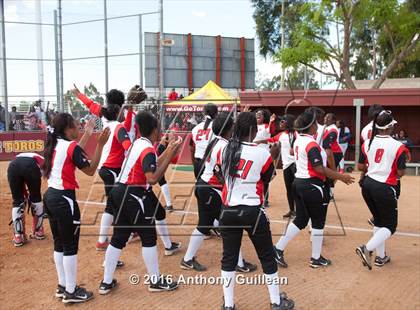 Thumbnail 2 in Vaughn vs. View Park (CIF LA City Section D4 Final) photogallery.