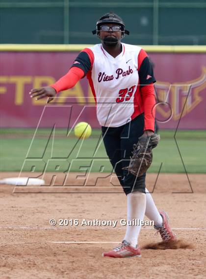 Thumbnail 3 in Vaughn vs. View Park (CIF LA City Section D4 Final) photogallery.