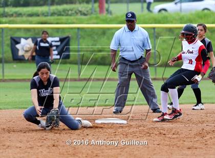Thumbnail 3 in Vaughn vs. View Park (CIF LA City Section D4 Final) photogallery.