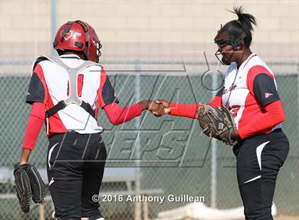 Thumbnail 1 in Vaughn vs. View Park (CIF LA City Section D4 Final) photogallery.