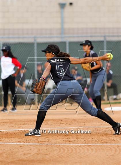 Thumbnail 1 in Vaughn vs. View Park (CIF LA City Section D4 Final) photogallery.