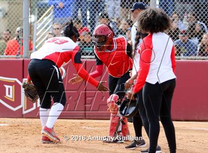 Thumbnail 1 in Vaughn vs. View Park (CIF LA City Section D4 Final) photogallery.