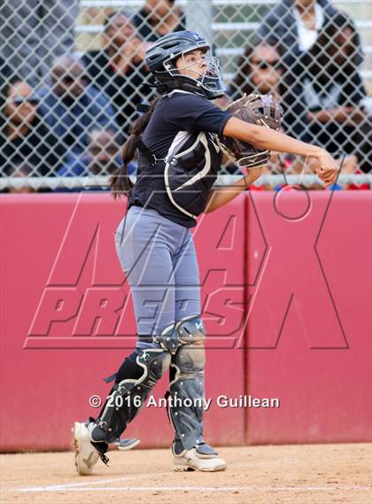 Thumbnail 3 in Vaughn vs. View Park (CIF LA City Section D4 Final) photogallery.