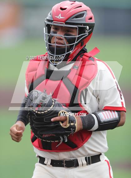 Thumbnail 1 in Pleasant Grove vs. American Fork (UHSAA 6A Final) photogallery.