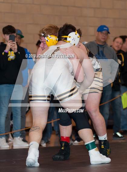 Thumbnail 1 in CHSAA State 4A Region 2 Qualifying Tournament (Finals) photogallery.