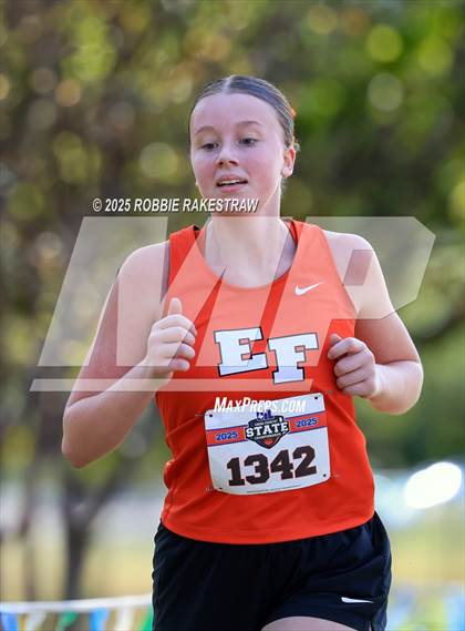 Thumbnail 3 in UIL 2A Girls Cross Country State Final photogallery.