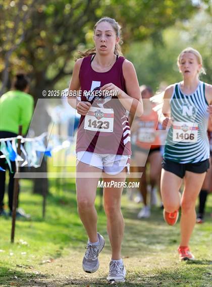 Thumbnail 3 in UIL 2A Girls Cross Country State Final photogallery.
