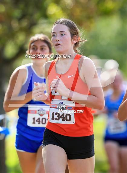Thumbnail 3 in UIL 2A Girls Cross Country State Final photogallery.