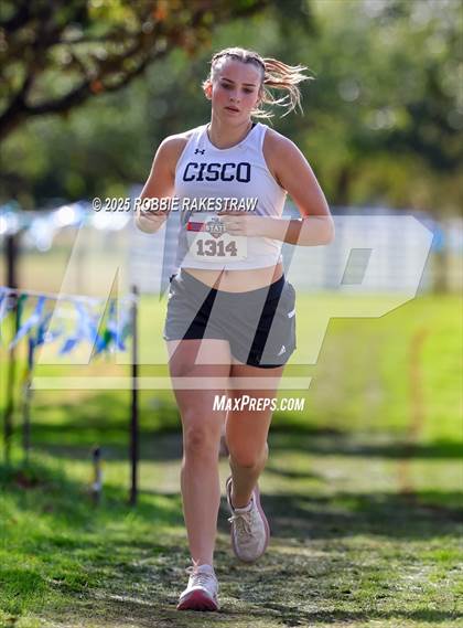 Thumbnail 2 in UIL 2A Girls Cross Country State Final photogallery.