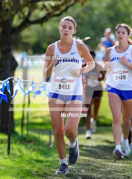 Thumbnail 3 in UIL 2A Girls Cross Country State Final photogallery.