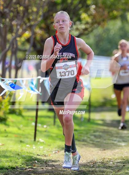 Thumbnail 3 in UIL 2A Girls Cross Country State Final photogallery.