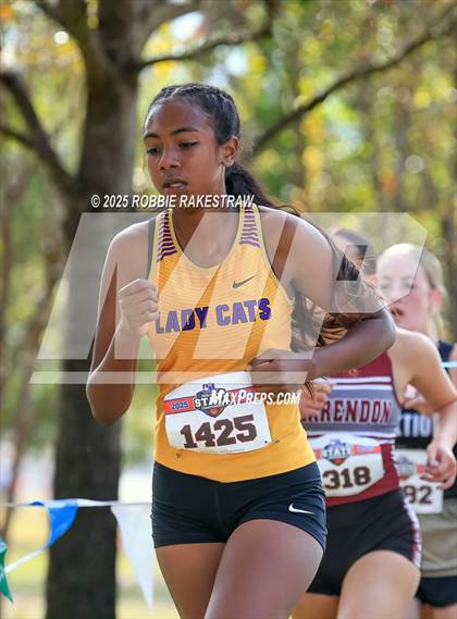Thumbnail 1 in UIL 2A Girls Cross Country State Final photogallery.