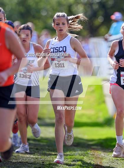 Thumbnail 3 in UIL 2A Girls Cross Country State Final photogallery.