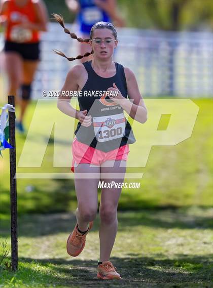 Thumbnail 2 in UIL 2A Girls Cross Country State Final photogallery.