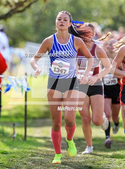 Thumbnail 3 in UIL 2A Girls Cross Country State Final photogallery.