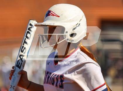 Thumbnail 2 in Lewisburg vs. Dyersburg photogallery.