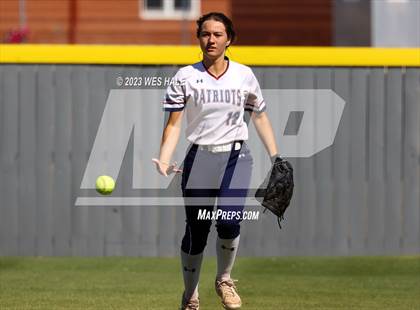 Thumbnail 3 in Lewisburg vs. Dyersburg photogallery.