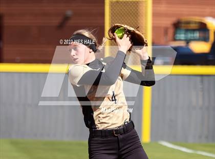 Thumbnail 1 in Lewisburg vs. Dyersburg photogallery.