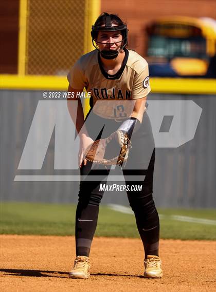 Thumbnail 1 in Lewisburg vs. Dyersburg photogallery.