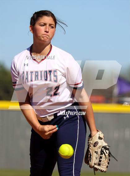 Thumbnail 1 in Lewisburg vs. Dyersburg photogallery.