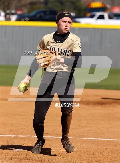 Thumbnail 3 in Lewisburg vs. Dyersburg photogallery.