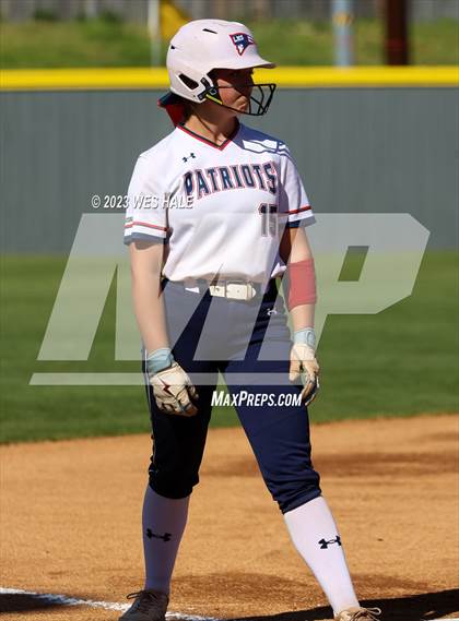 Thumbnail 1 in Lewisburg vs. Dyersburg photogallery.