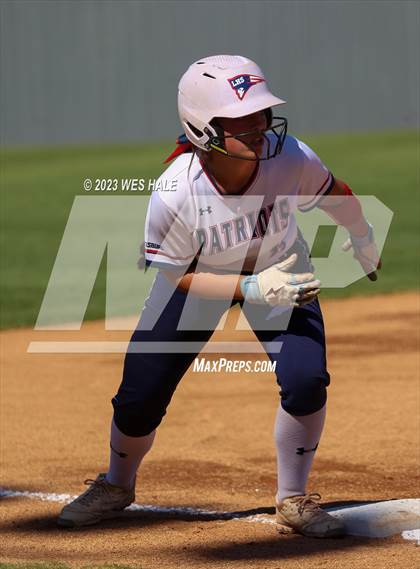 Thumbnail 3 in Lewisburg vs. Dyersburg photogallery.