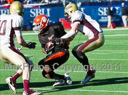Thumbnail 1 in Oliver Ames vs. Concord-Carlisle (MIAA Division 3 East Final) photogallery.