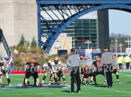 Thumbnail 1 in Oliver Ames vs. Concord-Carlisle (MIAA Division 3 East Final) photogallery.