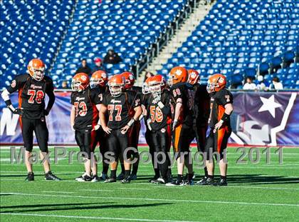 Thumbnail 3 in Oliver Ames vs. Concord-Carlisle (MIAA Division 3 East Final) photogallery.