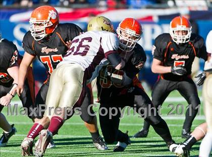 Thumbnail 3 in Oliver Ames vs. Concord-Carlisle (MIAA Division 3 East Final) photogallery.