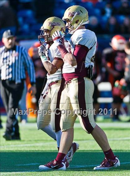 Thumbnail 2 in Oliver Ames vs. Concord-Carlisle (MIAA Division 3 East Final) photogallery.