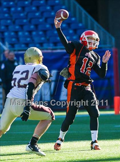 Thumbnail 3 in Oliver Ames vs. Concord-Carlisle (MIAA Division 3 East Final) photogallery.
