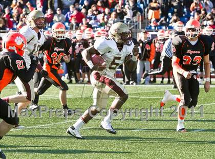 Thumbnail 1 in Oliver Ames vs. Concord-Carlisle (MIAA Division 3 East Final) photogallery.
