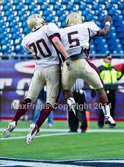 Thumbnail 1 in Oliver Ames vs. Concord-Carlisle (MIAA Division 3 East Final) photogallery.