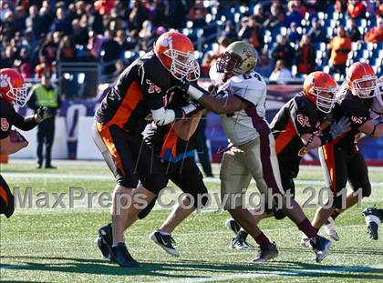 Thumbnail 2 in Oliver Ames vs. Concord-Carlisle (MIAA Division 3 East Final) photogallery.