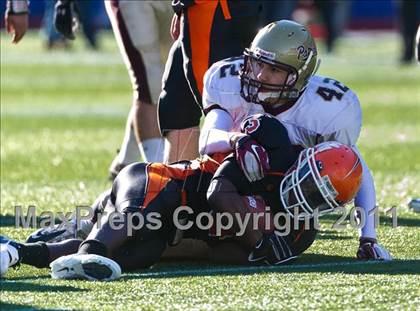 Thumbnail 2 in Oliver Ames vs. Concord-Carlisle (MIAA Division 3 East Final) photogallery.