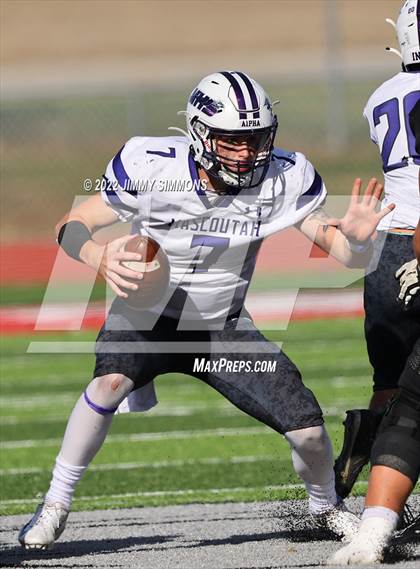 Thumbnail 1 in Mascoutah @ Highland (IHSA 5A Second Round Playoffs) photogallery.