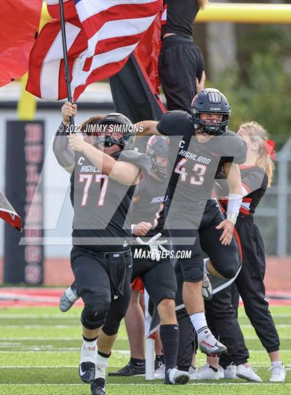 Thumbnail 1 in Mascoutah @ Highland (IHSA 5A Second Round Playoffs) photogallery.