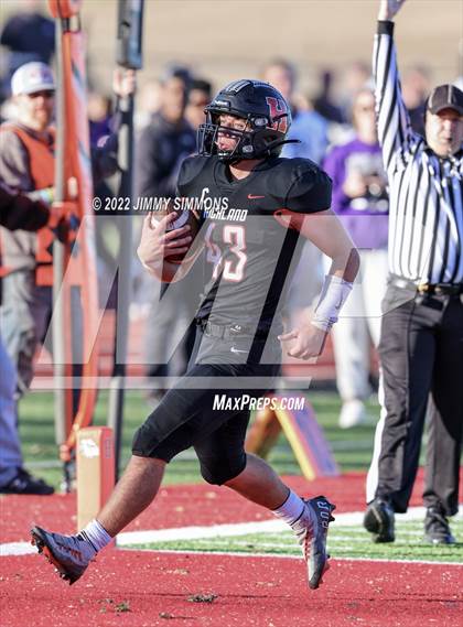 Thumbnail 2 in Mascoutah @ Highland (IHSA 5A Second Round Playoffs) photogallery.