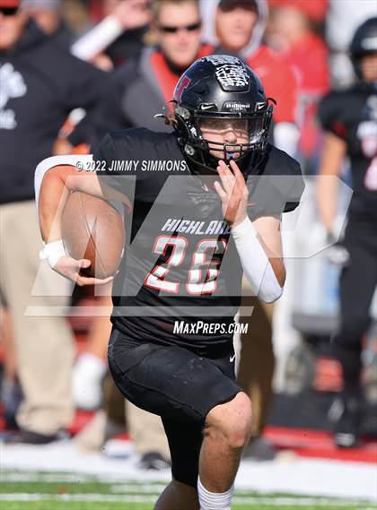 Thumbnail 3 in Mascoutah @ Highland (IHSA 5A Second Round Playoffs) photogallery.