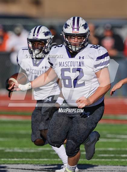 Thumbnail 3 in Mascoutah @ Highland (IHSA 5A Second Round Playoffs) photogallery.