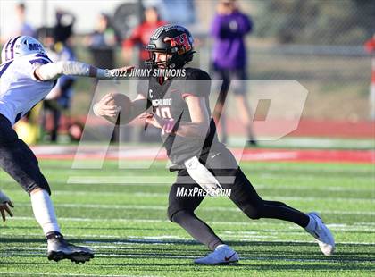 Thumbnail 1 in Mascoutah @ Highland (IHSA 5A Second Round Playoffs) photogallery.