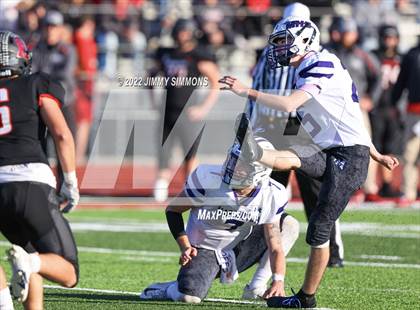 Thumbnail 1 in Mascoutah @ Highland (IHSA 5A Second Round Playoffs) photogallery.