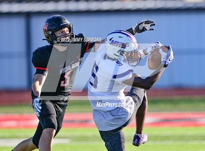 Thumbnail 1 in Mascoutah @ Highland (IHSA 5A Second Round Playoffs) photogallery.