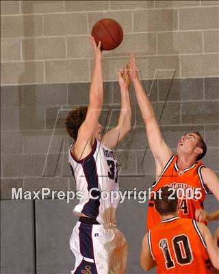 Thumbnail 2 in Roseville vs. Union Mine (Del Oro Invitational) photogallery.